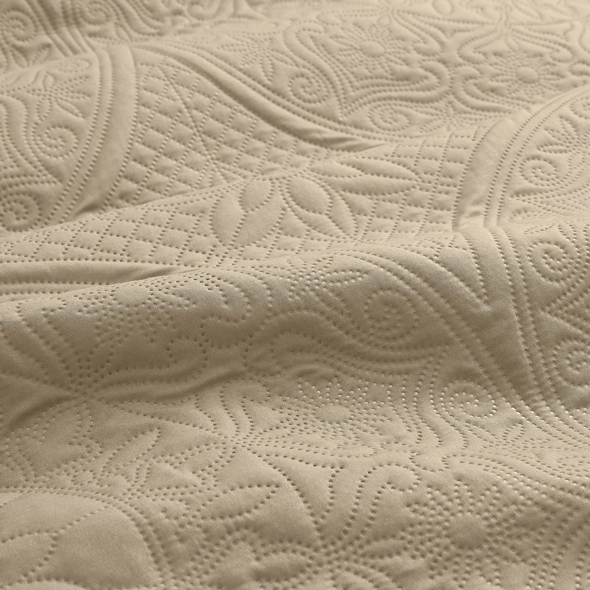 Imperial Homeware Floral Ultrasonic Quilted Bedspread Set – Lightweight Polyester Coverlet with Pillow Sham(S), Soft Breathable All-Season Bedding, Machine Washable, Twin/ Queen/ King
